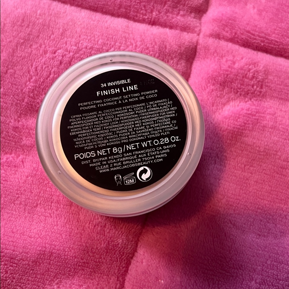 Marc Jacobs Finish Line Loose Powder Invisible - Picture 3 of 3